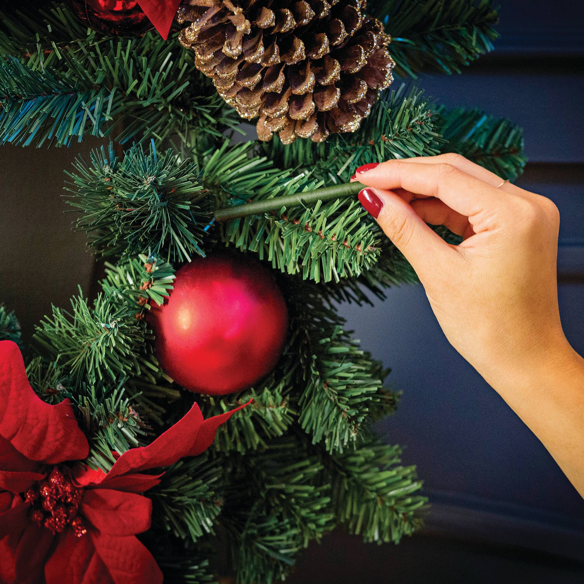 Scentsicles White Winter Fir Scented Paper Stick Ornaments, 12ct.